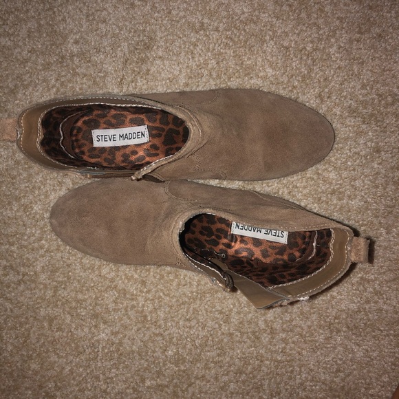 Steve Madden booties - Picture 4 of 8